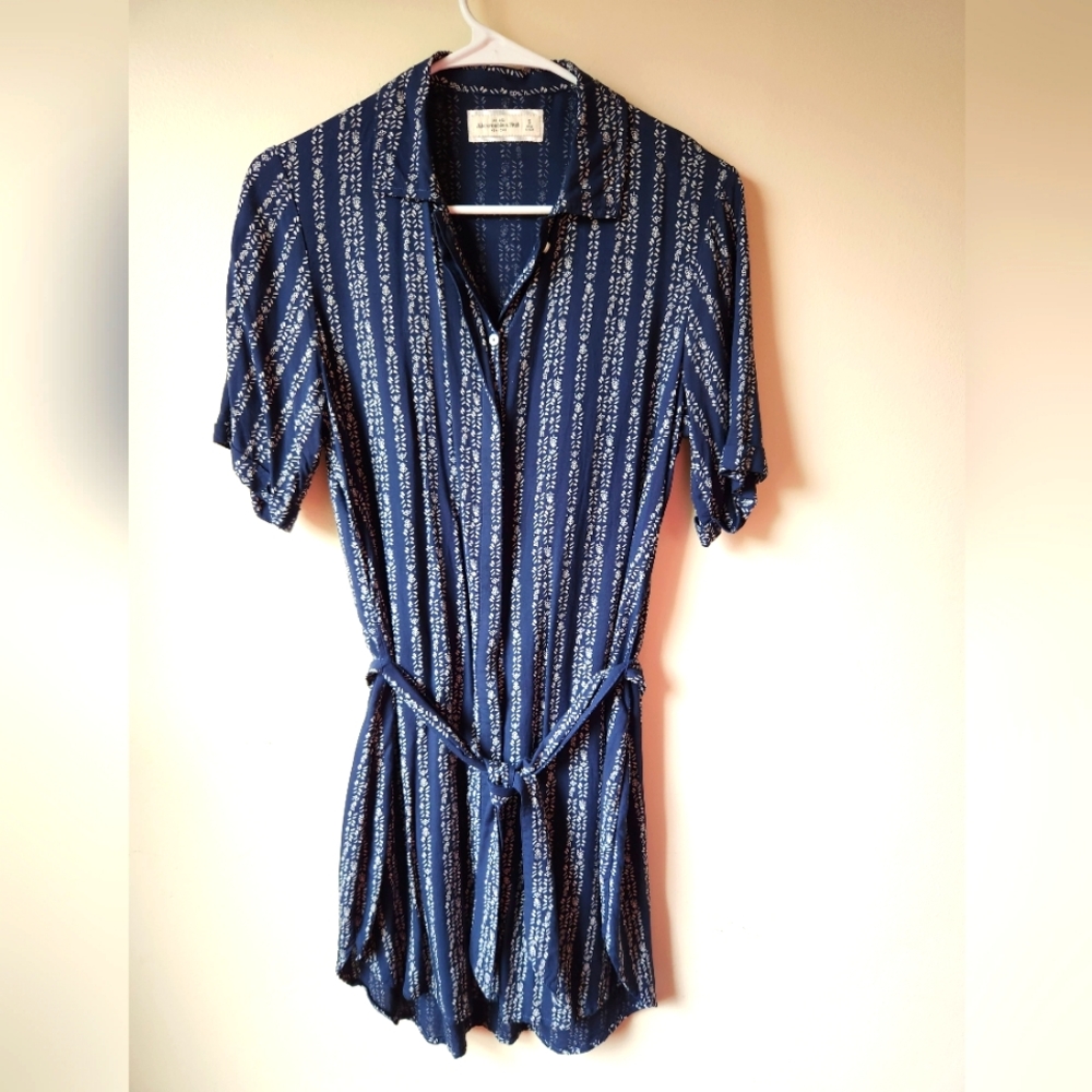*Sale* Abercrombie and Fitch Button Down Dress